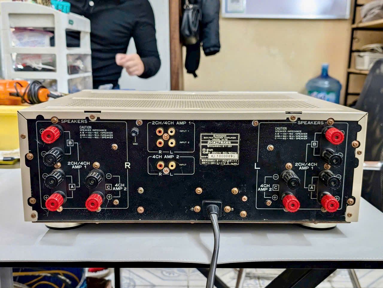 Pow Amply Pioneer M-70